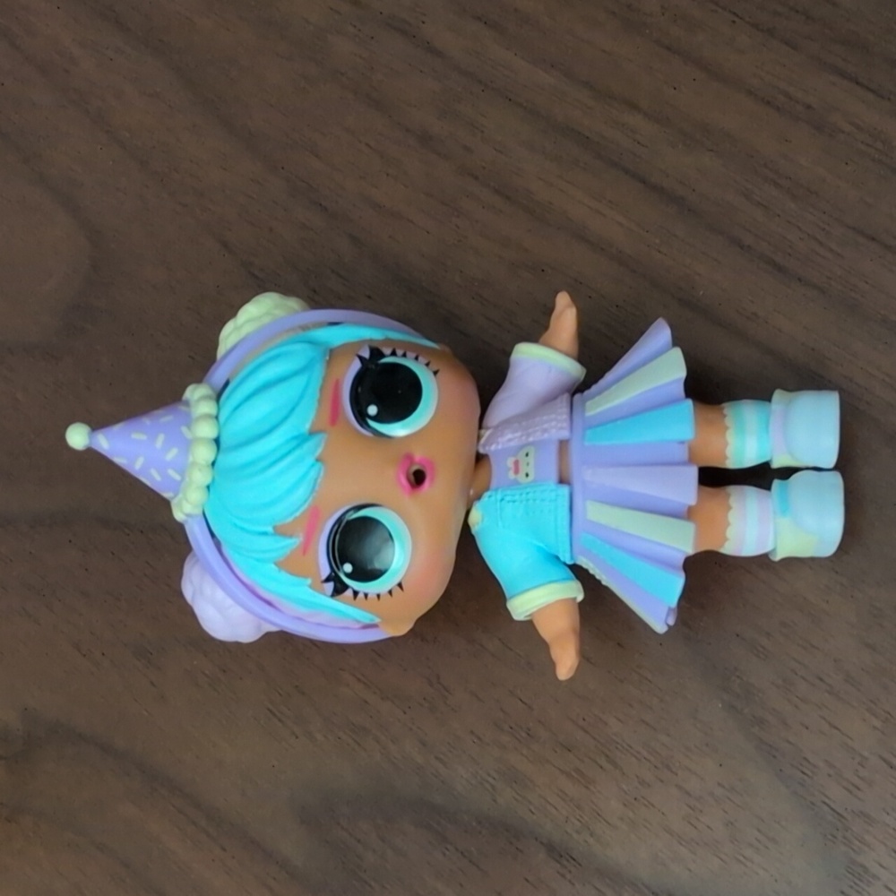 Lol Surprise Candy Shop Playset with Doll - Bon Bon - Picture 4 of 5